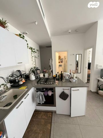 דירה, יהודה הימית 25, צהלון, שיכוני חסכון, תל אביב יפו