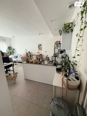 דירה, יהודה הימית 25, צהלון, שיכוני חסכון, תל אביב יפו