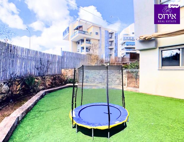 דירת גן, מצדה, אורנים, מעלות תרשיחא