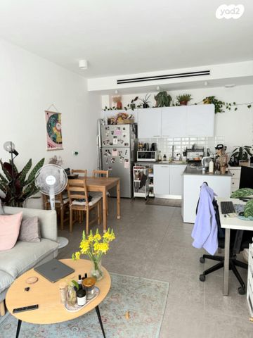 דירה, יהודה הימית 25, צהלון, שיכוני חסכון, תל אביב יפו