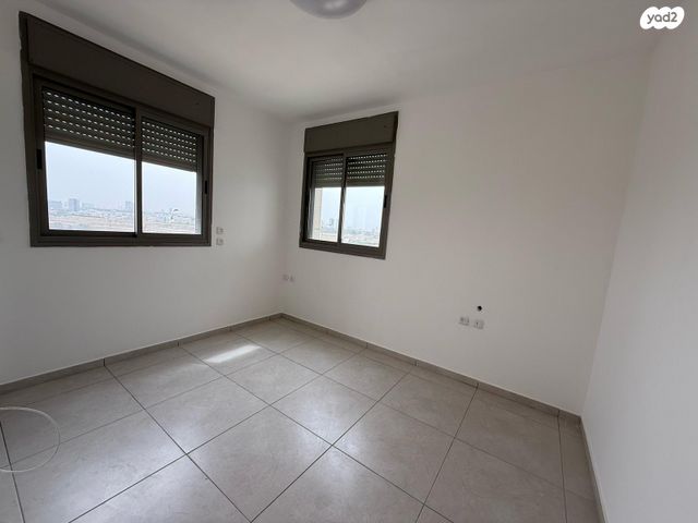 דירה, פרופסור ישעיהו ליבוביץ 24, עזרא, הארגזים, תל אביב יפו