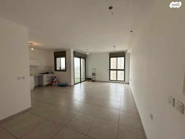 דירה, פרופסור ישעיהו ליבוביץ 24, עזרא, הארגזים, תל אביב יפו