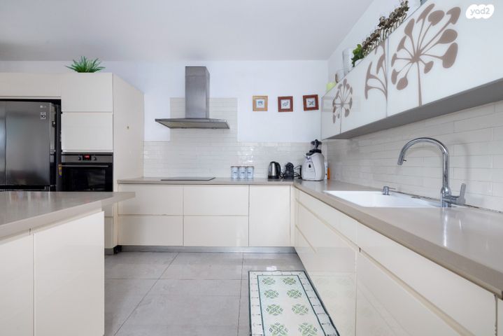 דירה, ראובן לרר, מרכז מערבי, נס ציונה