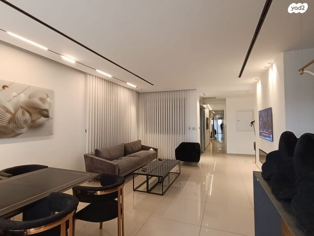 גג/ פנטהאוז, דפנה, סיגליות, באר שבע