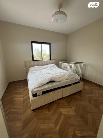 גג/ פנטהאוז, נהריה