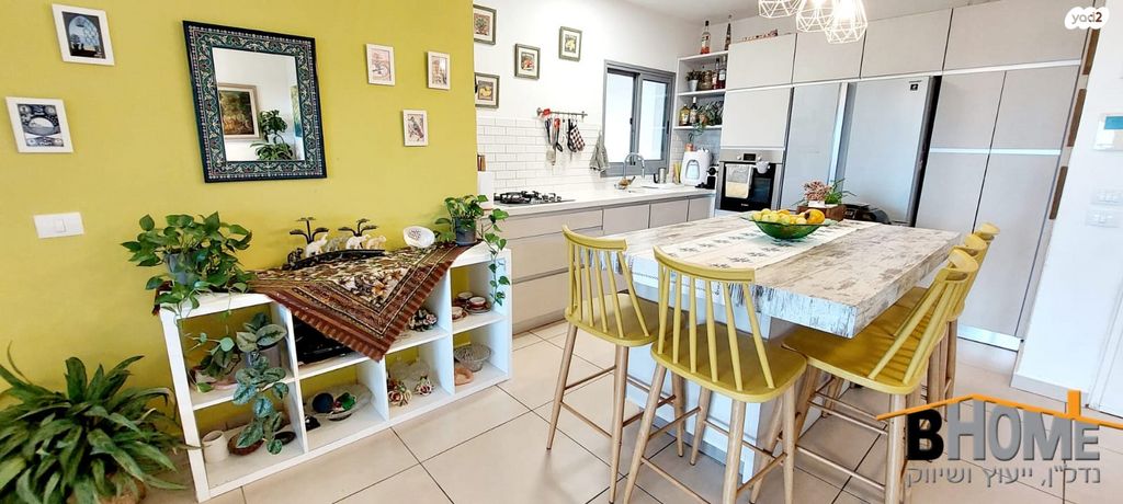 דירה, שדרות יצחק רבין, קדימה צורן