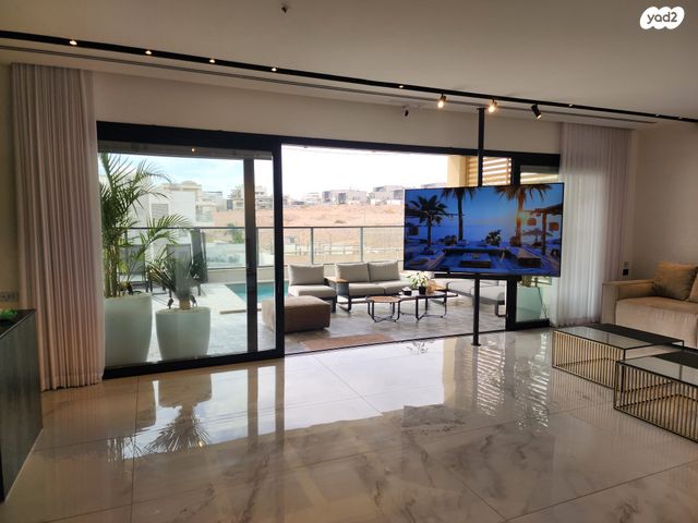 גג/ פנטהאוז, אילת