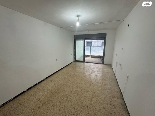 דירה, סוקולוב 10, רוטשילד עצמאות, בת ים