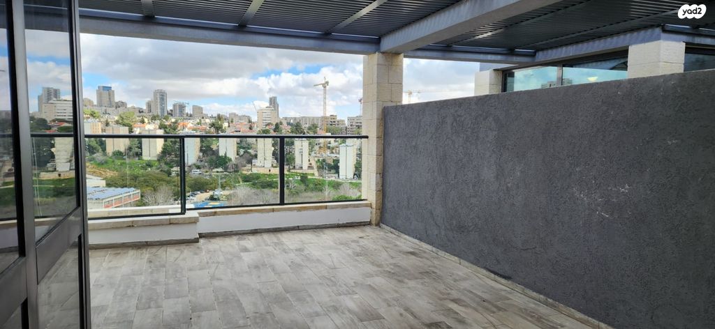 גג/ פנטהאוז, קרית היובל, ירושלים