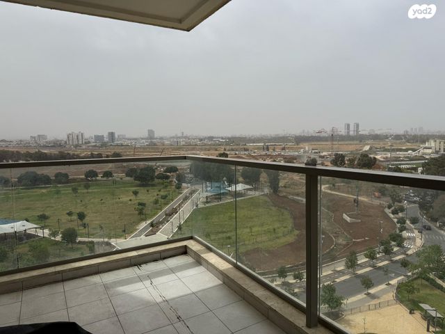 דירה, פרופסור ישעיהו ליבוביץ 24, עזרא, הארגזים, תל אביב יפו