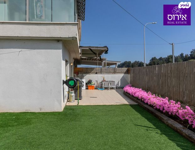 דירת גן, מצדה, אורנים, מעלות תרשיחא