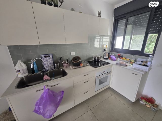 גג/ פנטהאוז, קוסטה ריקה, עיר גנים, ירושלים