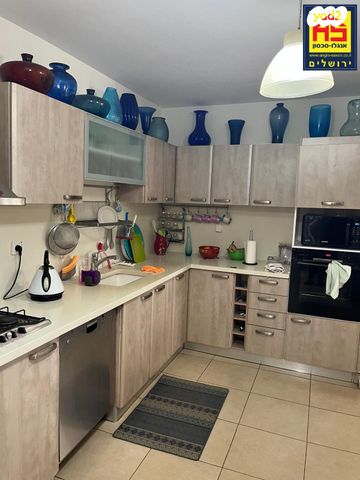 דירה, יעקב צור, גבעת משואה, ירושלים