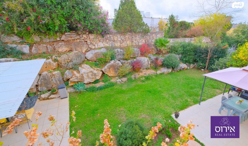 בית פרטי/ קוטג', הפרחים, כפר ורדים