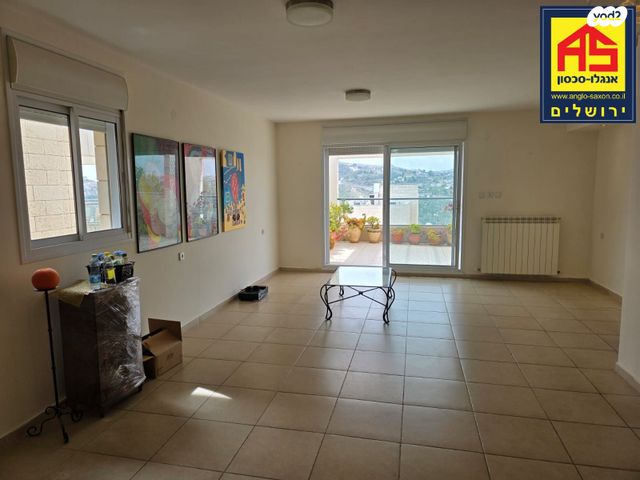 דירה, יעקב צור, גבעת משואה, ירושלים