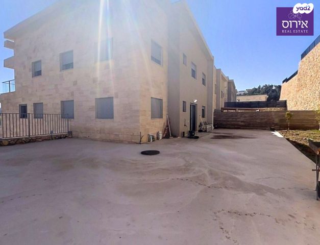 דירת גן, מעלות תרשיחא