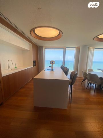 דירה, הירקון, תל אביב יפו