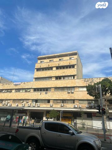 דרך העצמאות 33