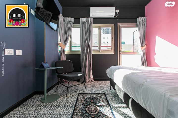 בית מלון, הבנקים 9, שער פלמר, תחנת רכבת השמונה, חיפה