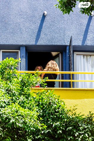 בית מלון, הבנקים 9, שער פלמר, תחנת רכבת השמונה, חיפה