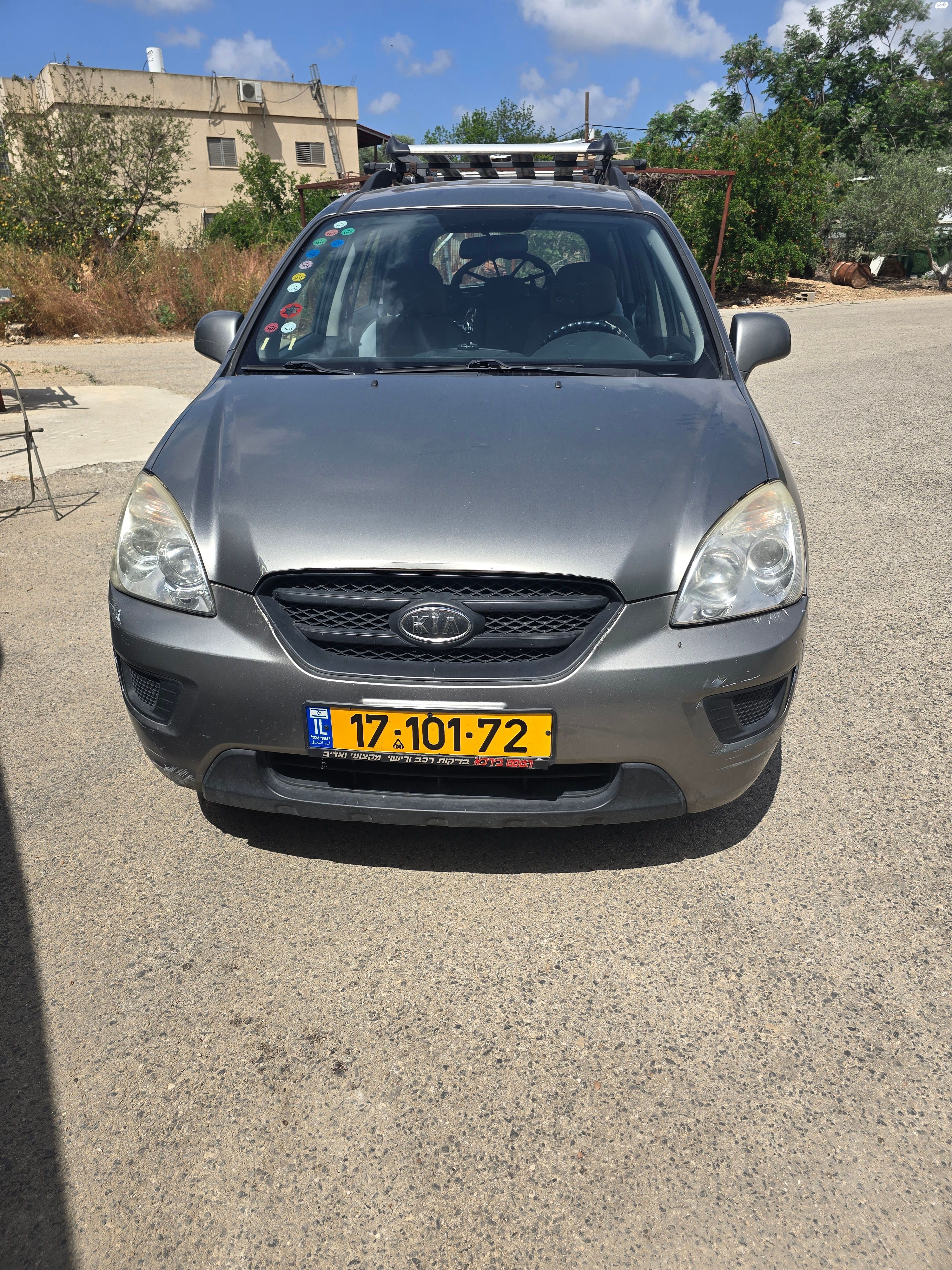 מודעת רכב קיה קארנס