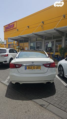 ניסאן מקסימה