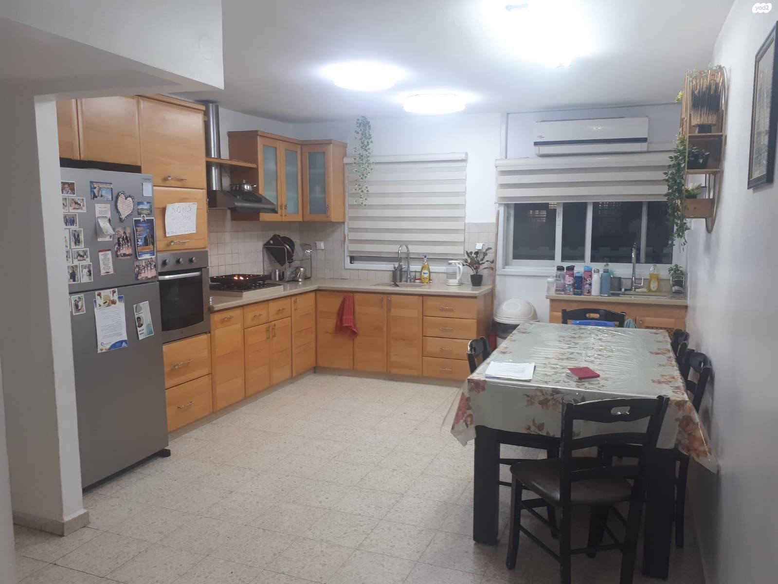 החשמונאים 8