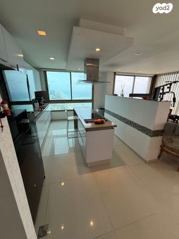 דירה, שדרות עובד בן עמי, נוף הטיילת, נתניה