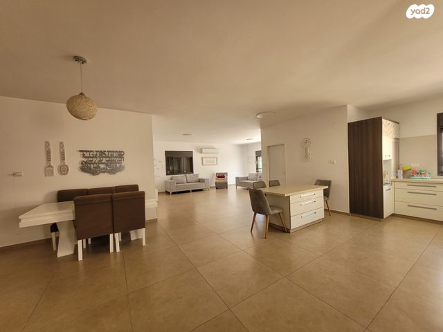 בית פרטי/ קוטג', האלה, כפר חנניה