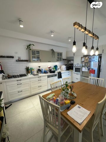 דירה, קרית ויצמן, רעננה