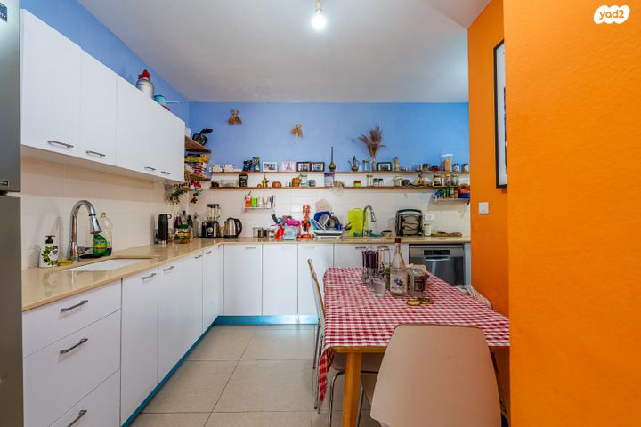 דירה, אורן, החורש, חריש