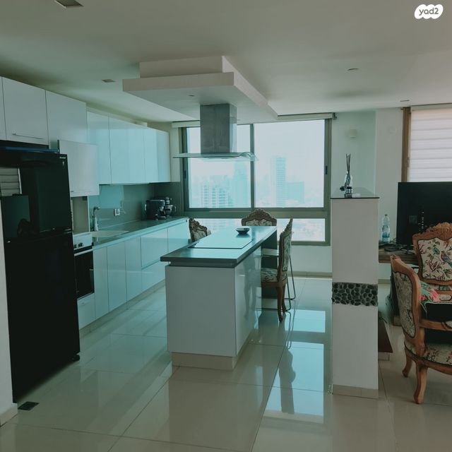 דירה, שדרות עובד בן עמי, נוף הטיילת, נתניה