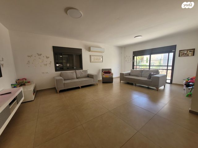 בית פרטי/ קוטג', האלה, כפר חנניה