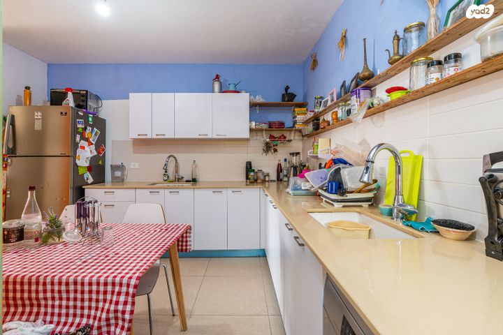 דירה, אורן, החורש, חריש