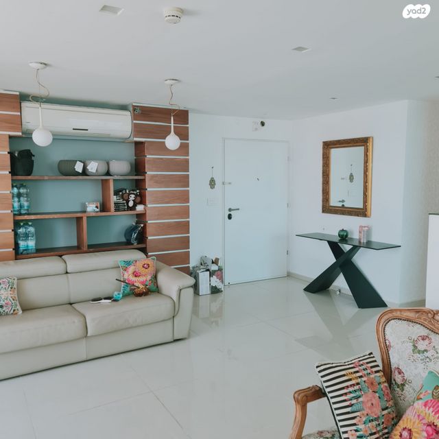 דירה, שדרות עובד בן עמי, נוף הטיילת, נתניה