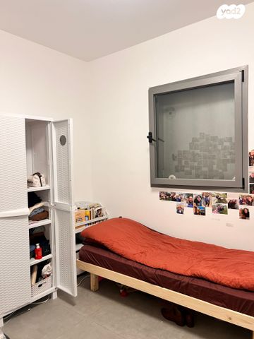 דירה, קריניצי, שכונת בן גוריון, מרכז העיר ג', רמת גן