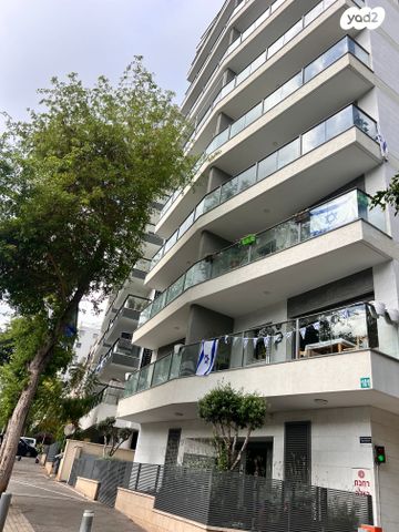 דירה, קריניצי, שכונת בן גוריון, מרכז העיר ג', רמת גן