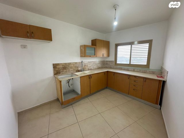 דירה, רמת הגולן 3, רובע ד', אריאל