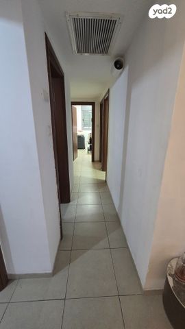 דירה, האיכרים, גני אזור, אזור