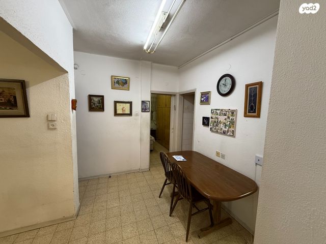 דירה, מנחם, הר שלום, בני ברק