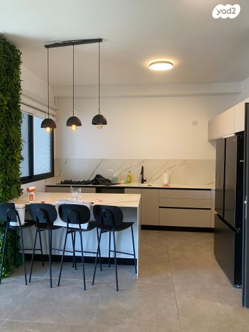 דירה, הקוממיות 16, דרום חדש, פארק הים, בת ים