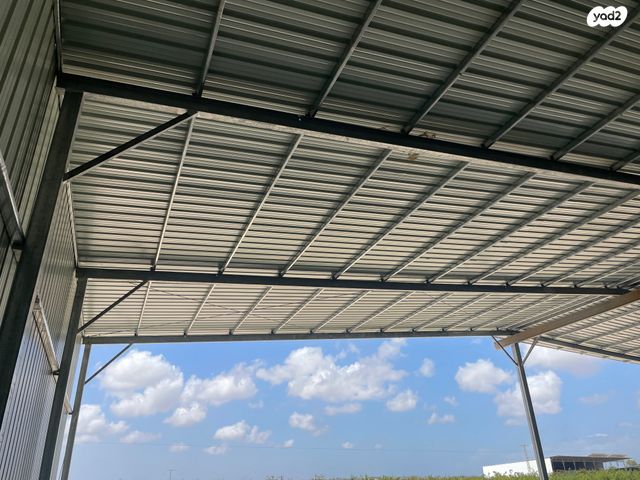 מבני תעשיה, באר טוביה