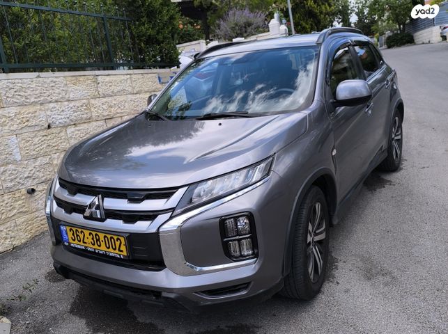 מודעת רכב מיצובישי ASX