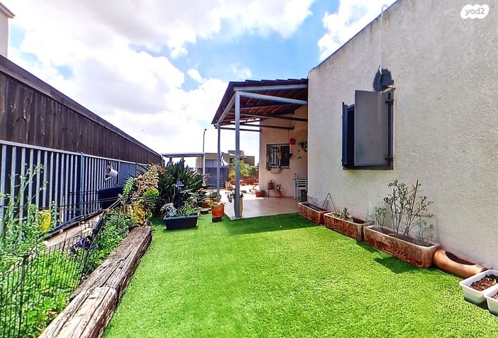 דו משפחתי, יהלום, נעלה, נעלה