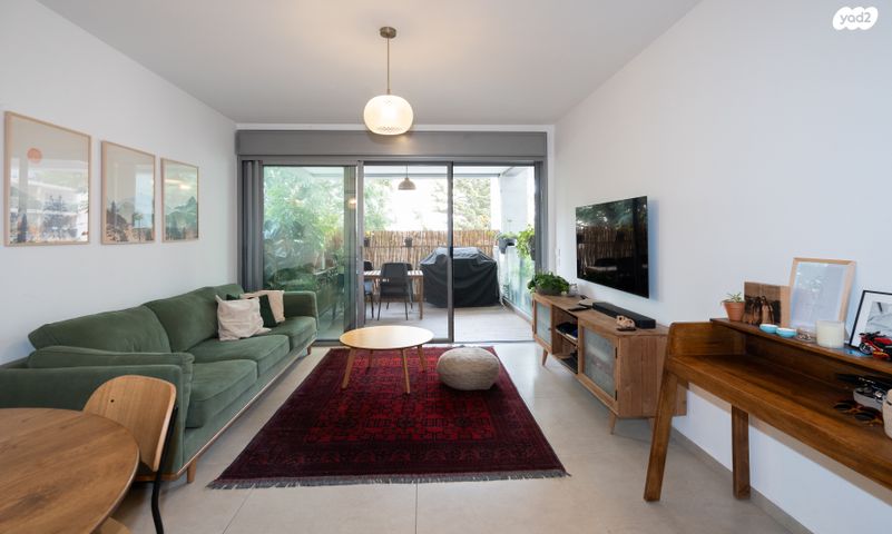 דירה, חנה רובינא, הרצליה