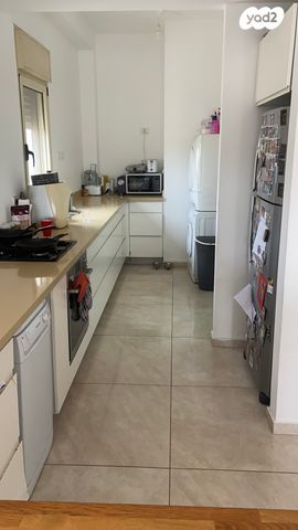 דירה, שדרות ירושלים, יד לבנים, רמת גן