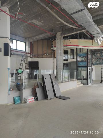 חנויות/ שטח מסחרי, קרול, פתח תקווה