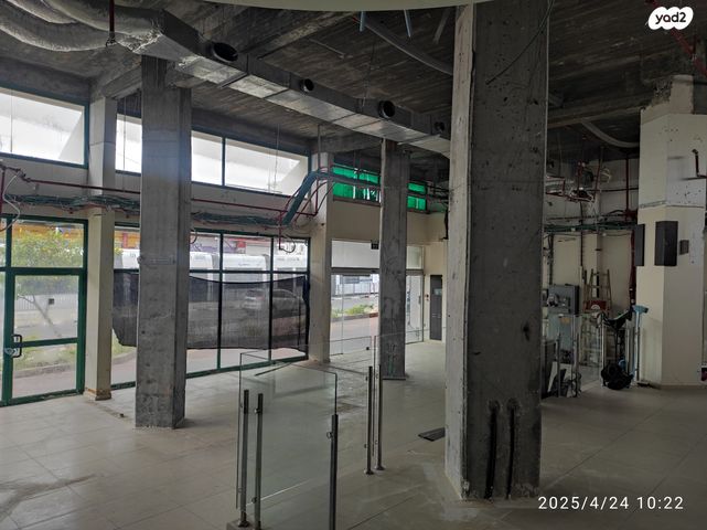 חנויות/ שטח מסחרי, קרול, פתח תקווה