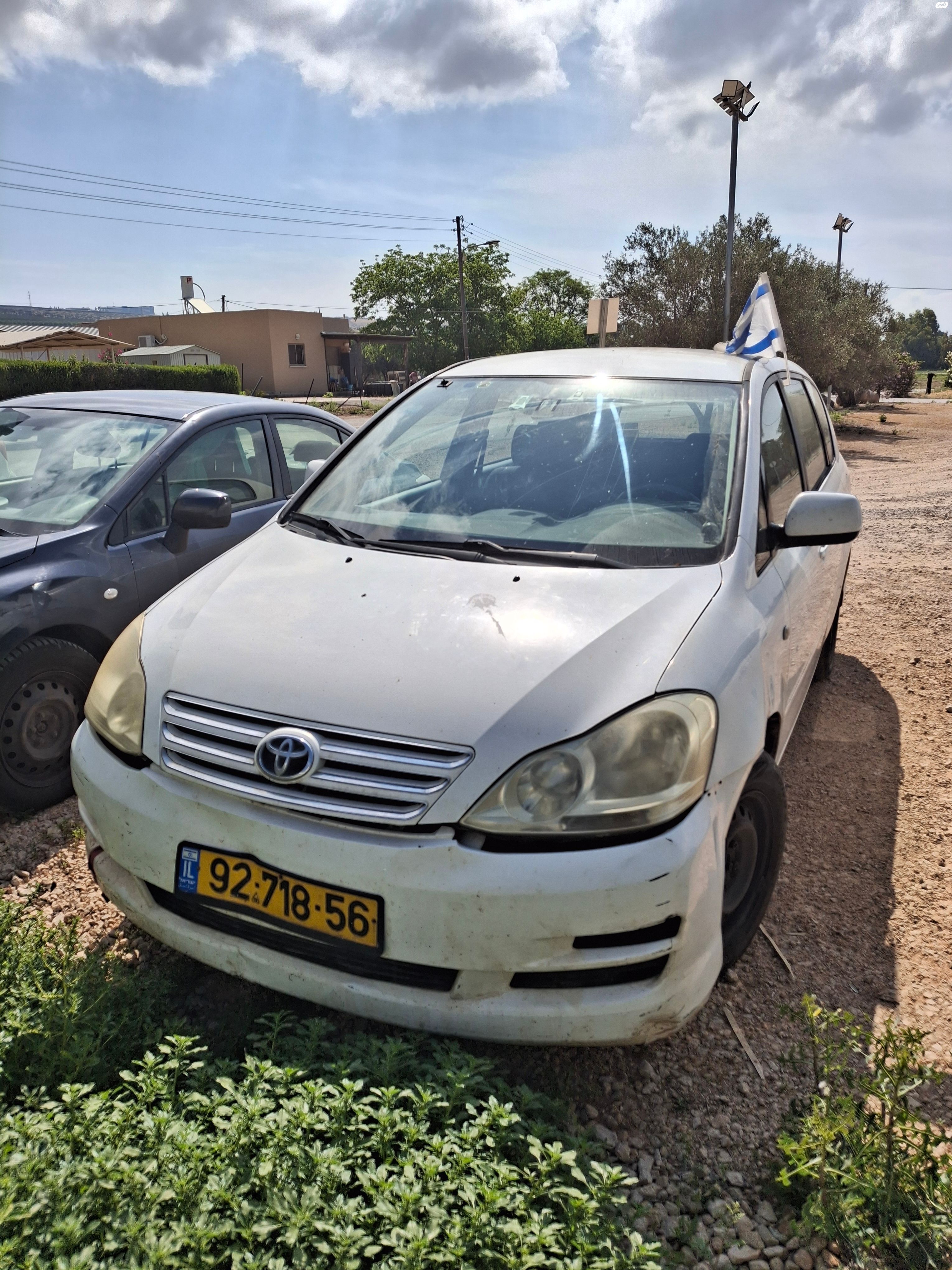 מודעת רכב טויוטה אוונסיס