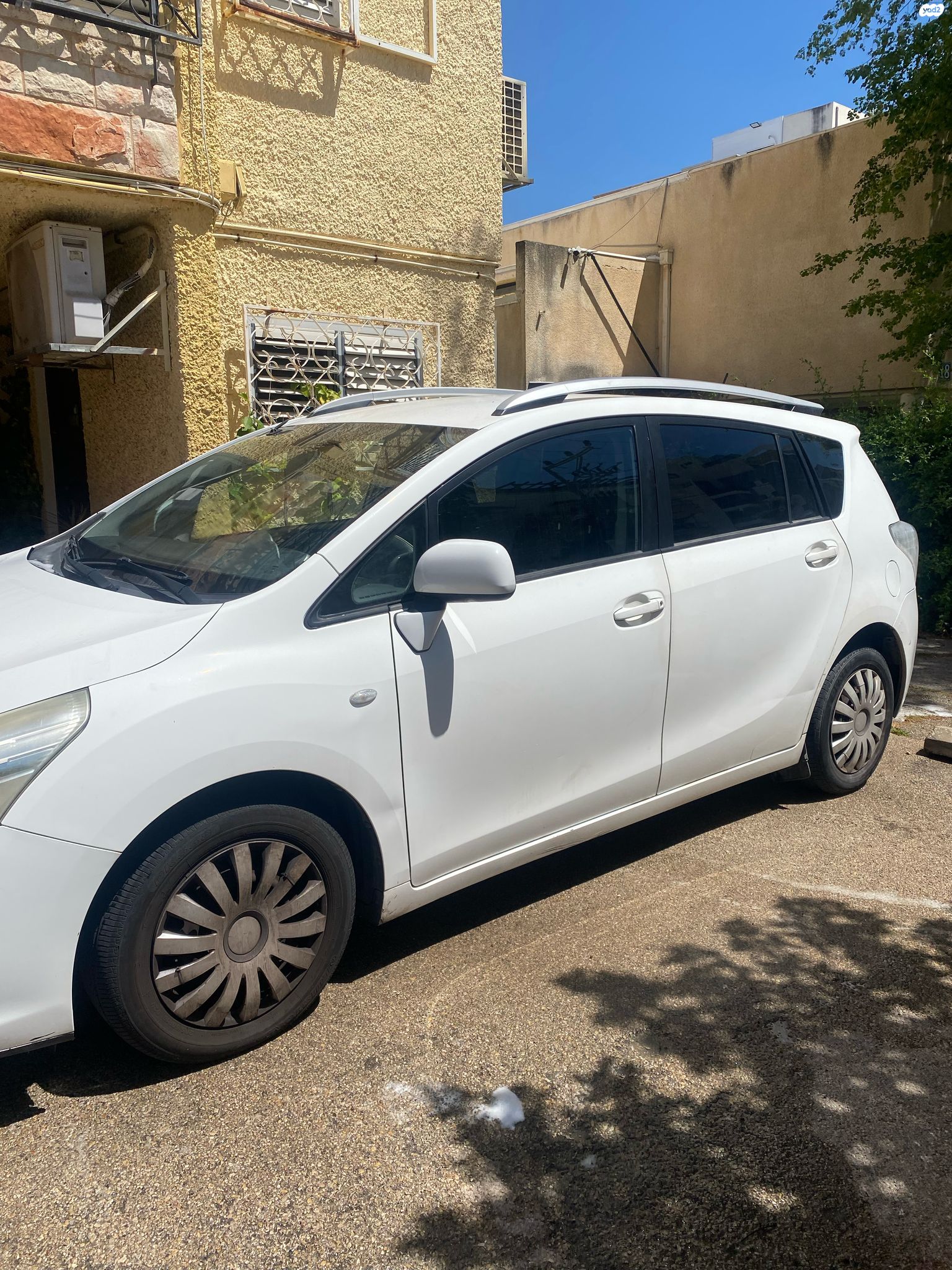 מודעת רכב טויוטה ורסו